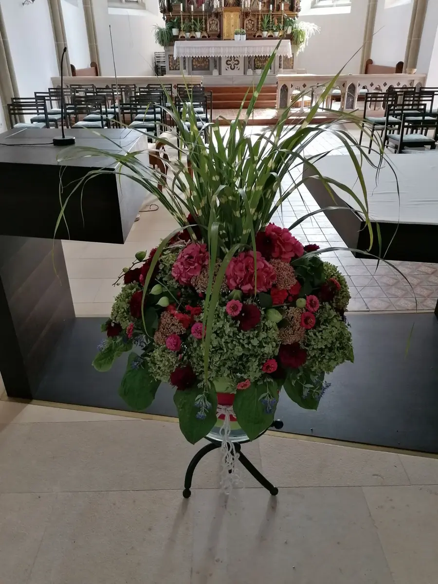 Blumenarrangement von Martinas Blumenwerkstatt, Beispiel 12